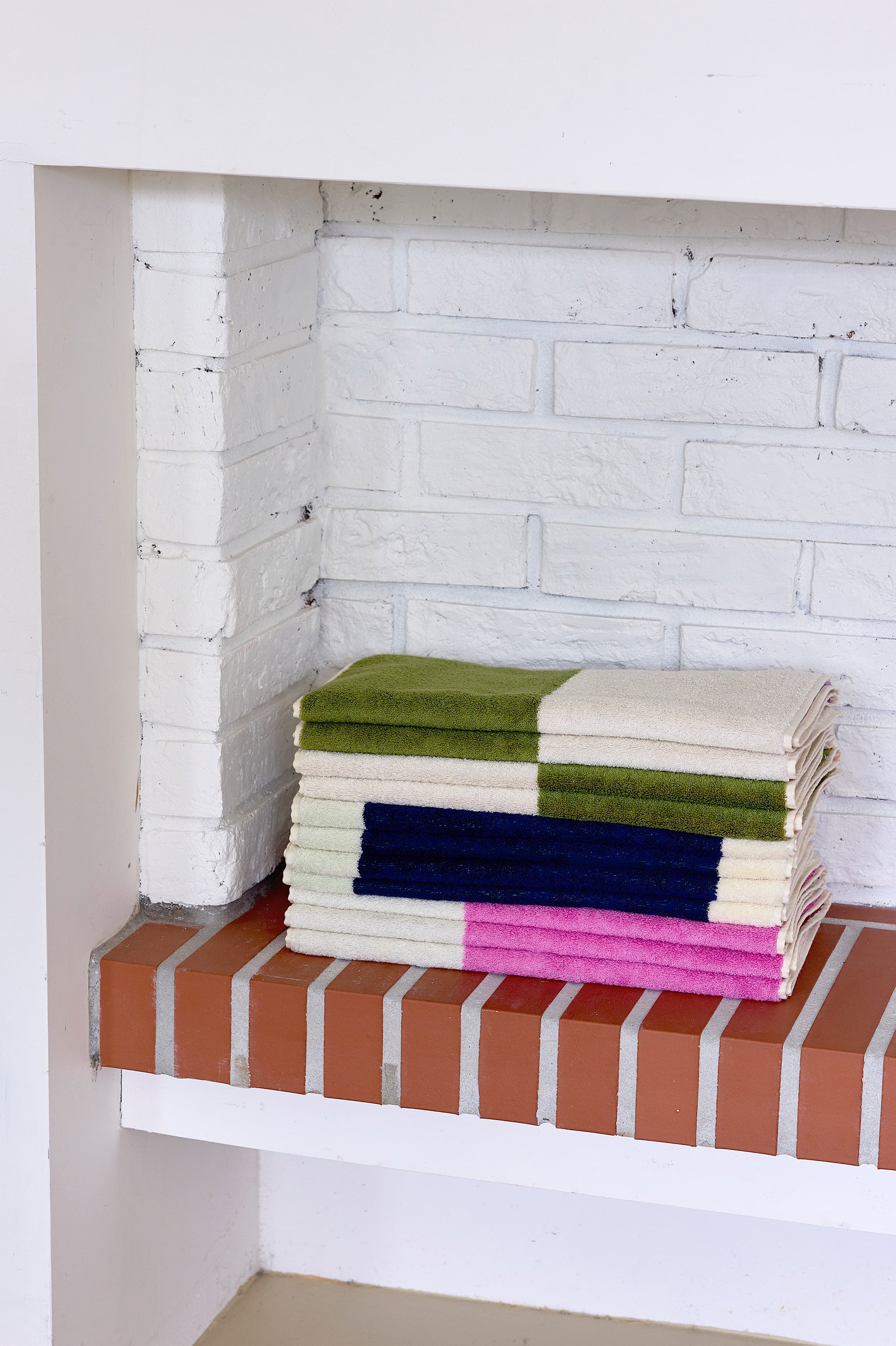 MOHS x TOWELOGIST COLOR WORK Face Towel