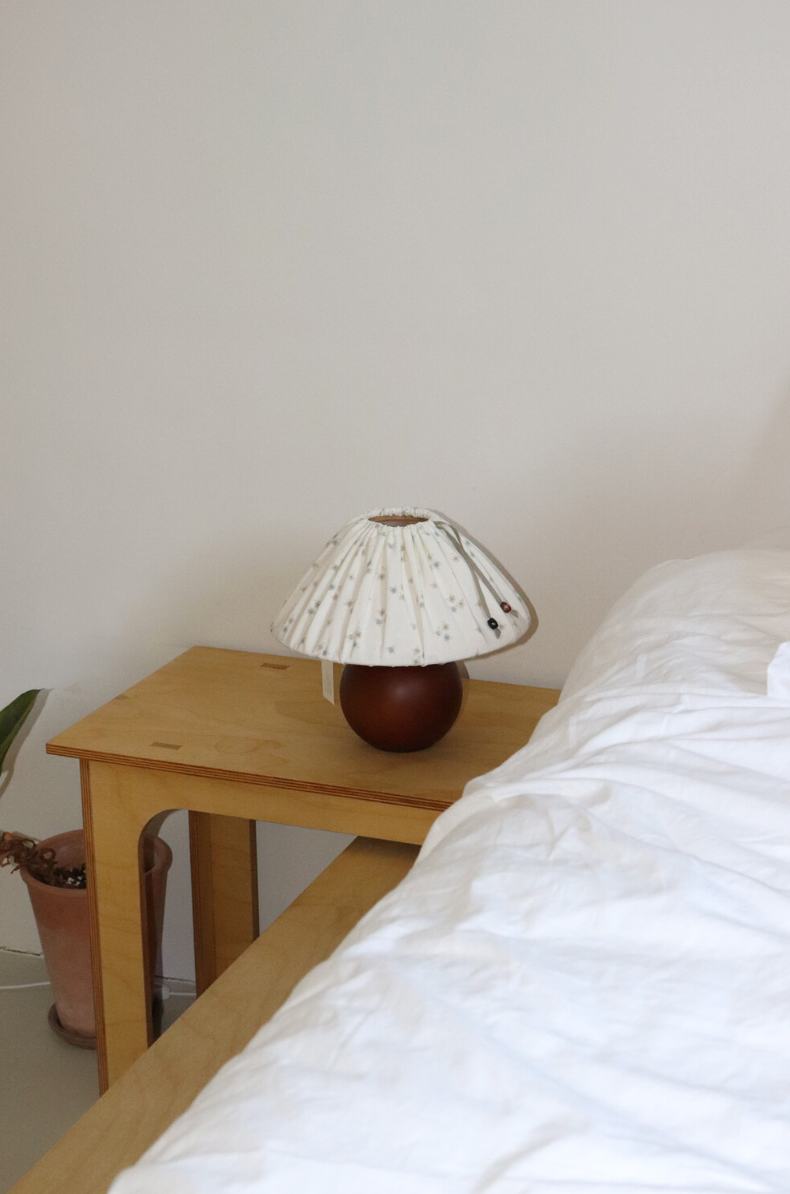 Lily Orb Lamp
