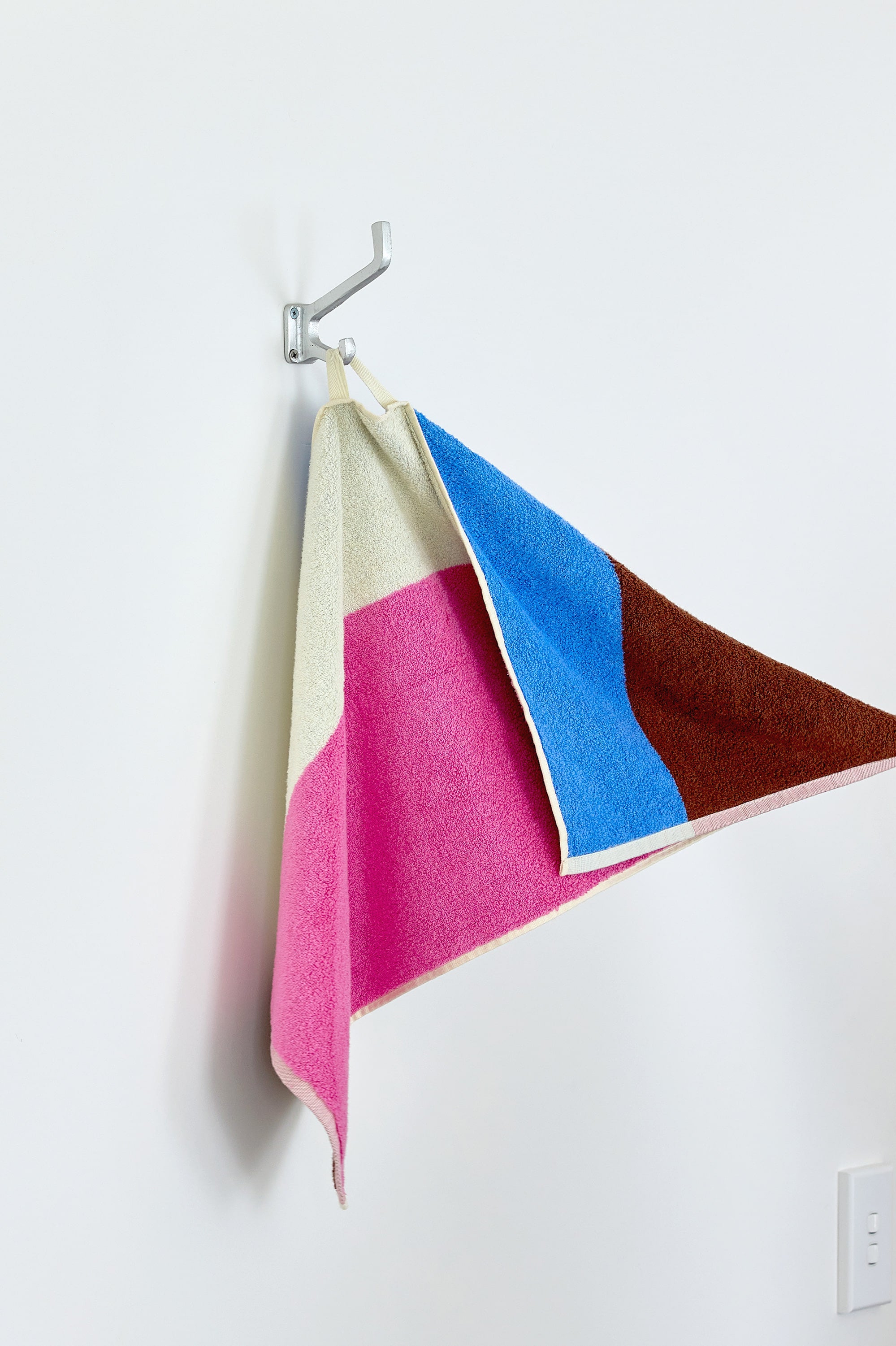 MOHS x TOWELOGIST COLOR WORK Face Towel