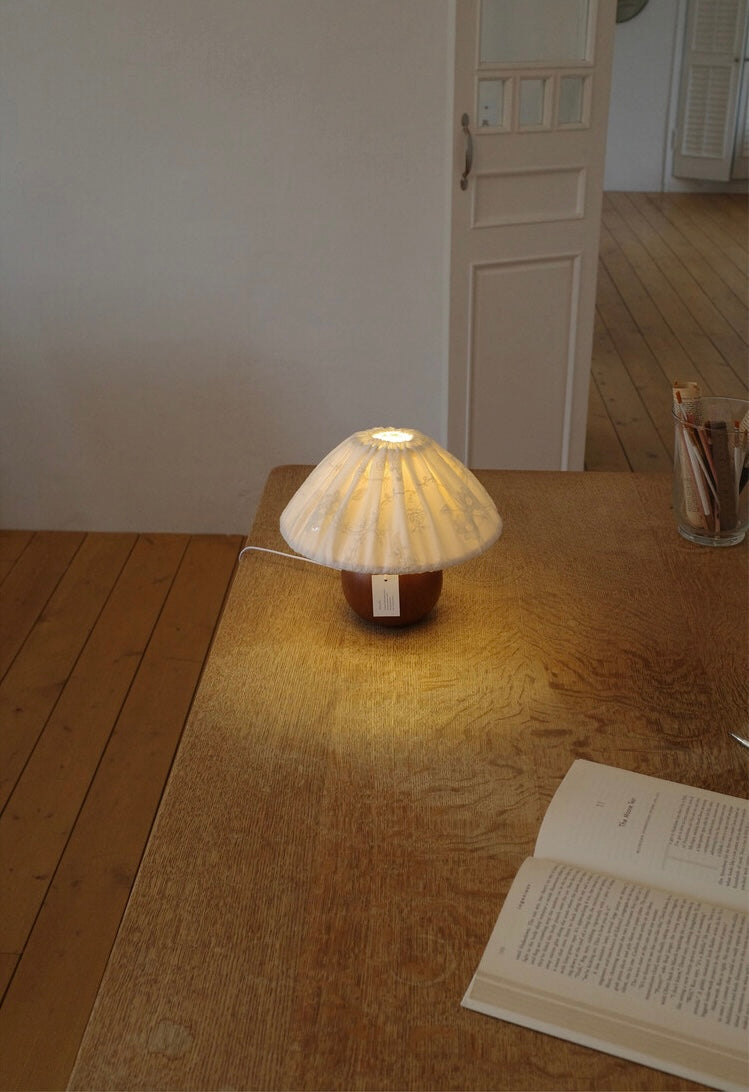 Nuit Orb Lamp