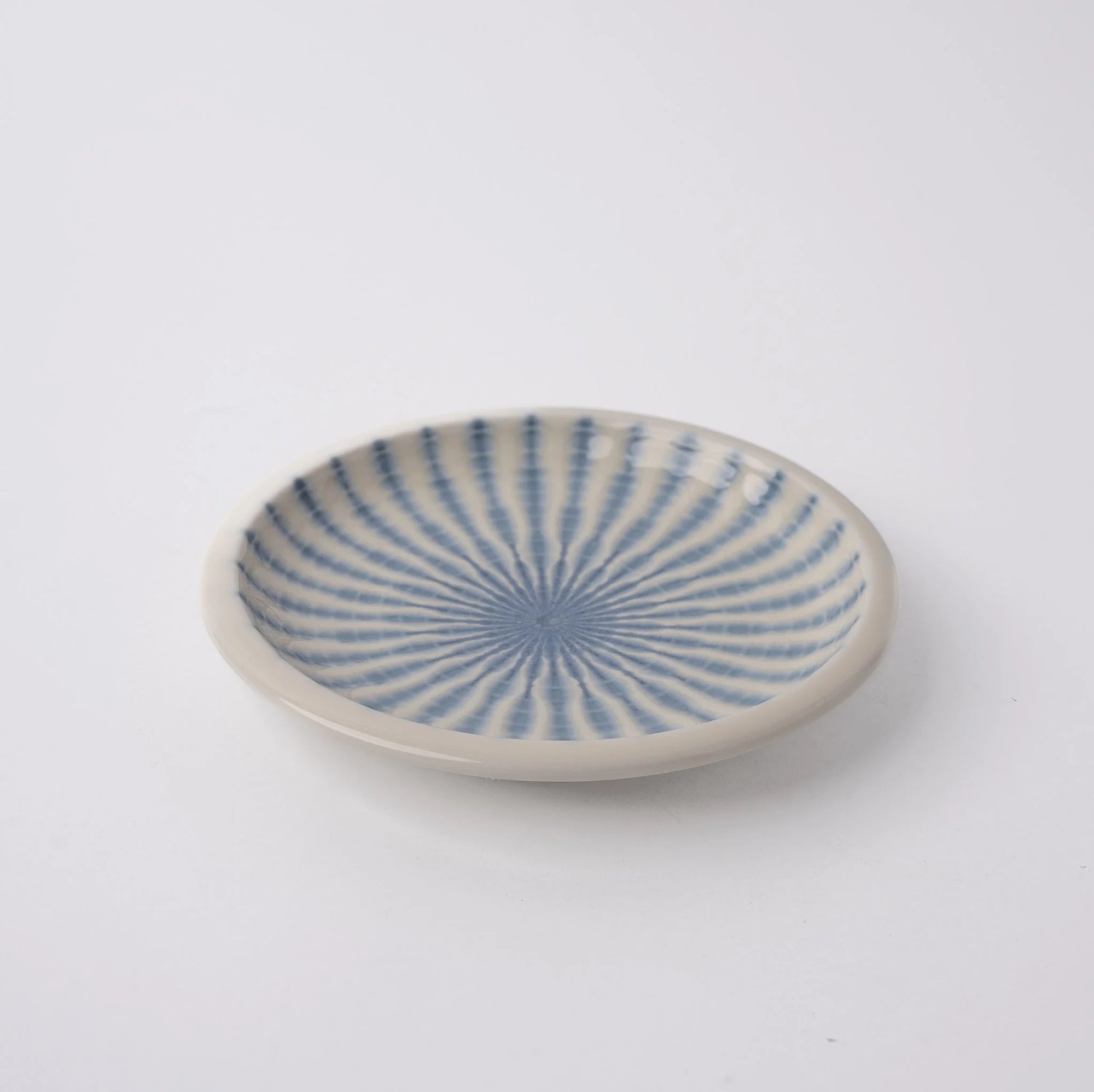 Focus White Glaze Saucer