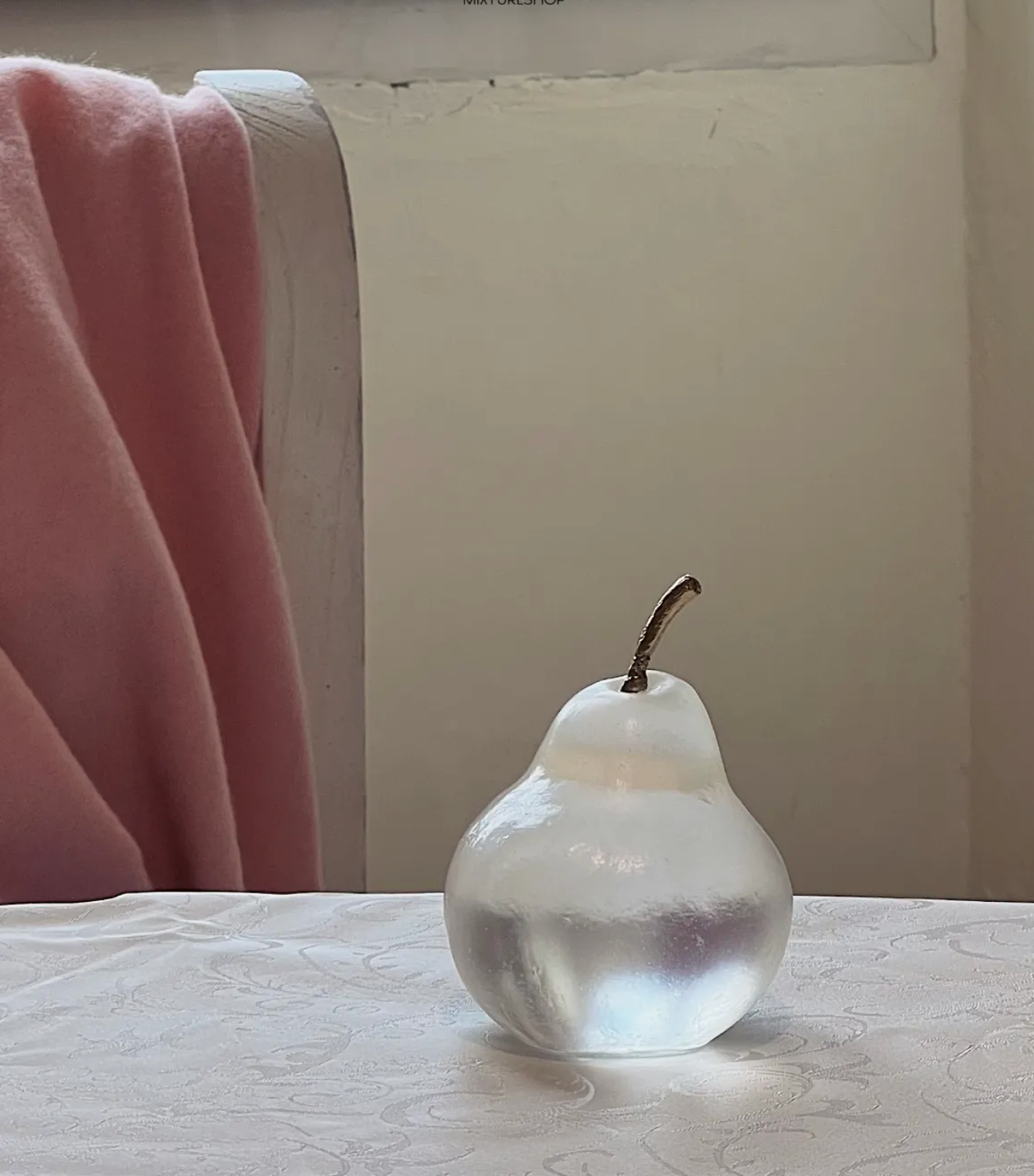 [Mixtureshop] Vintage Pear Paperweight