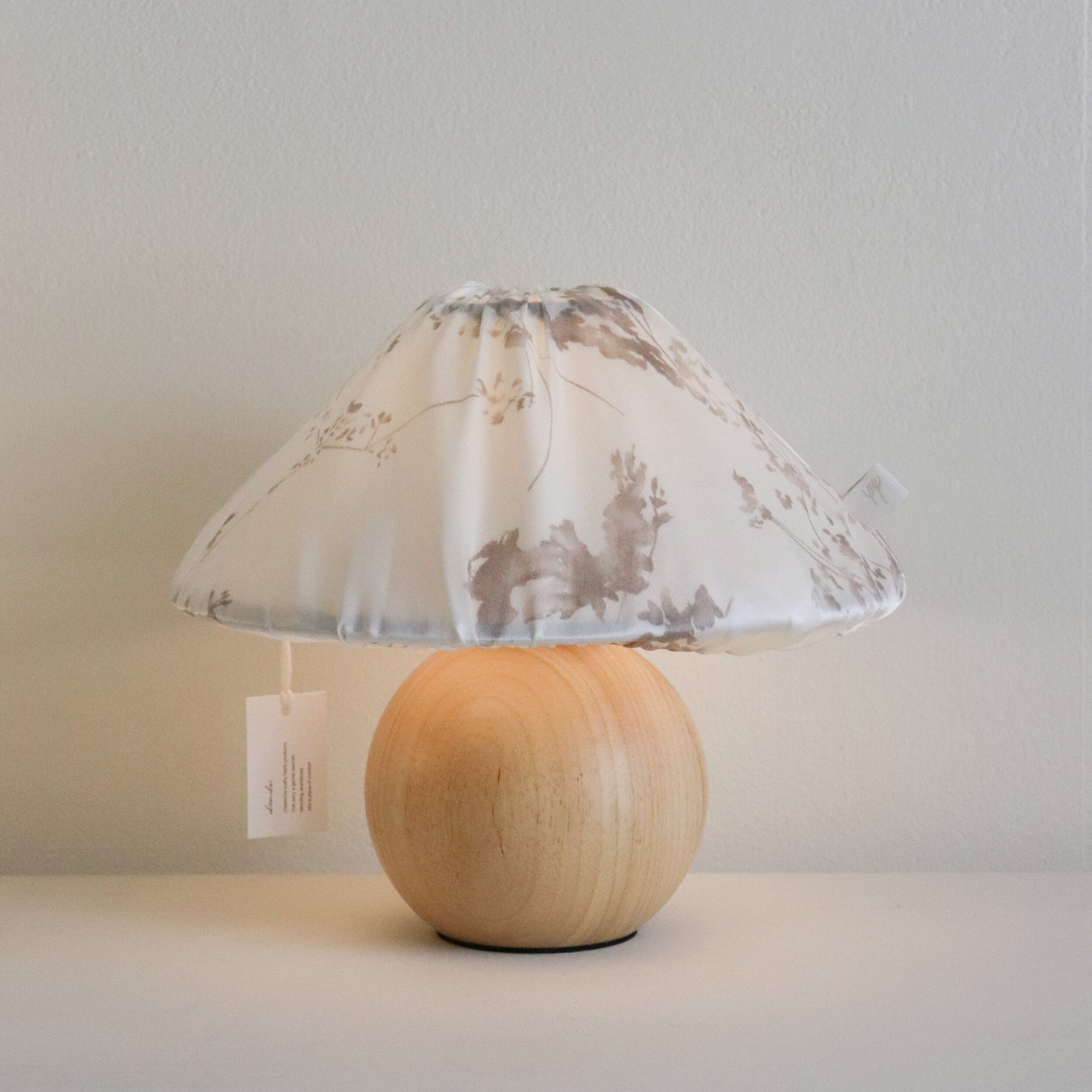Oriental Silk Flower Orb Lamp